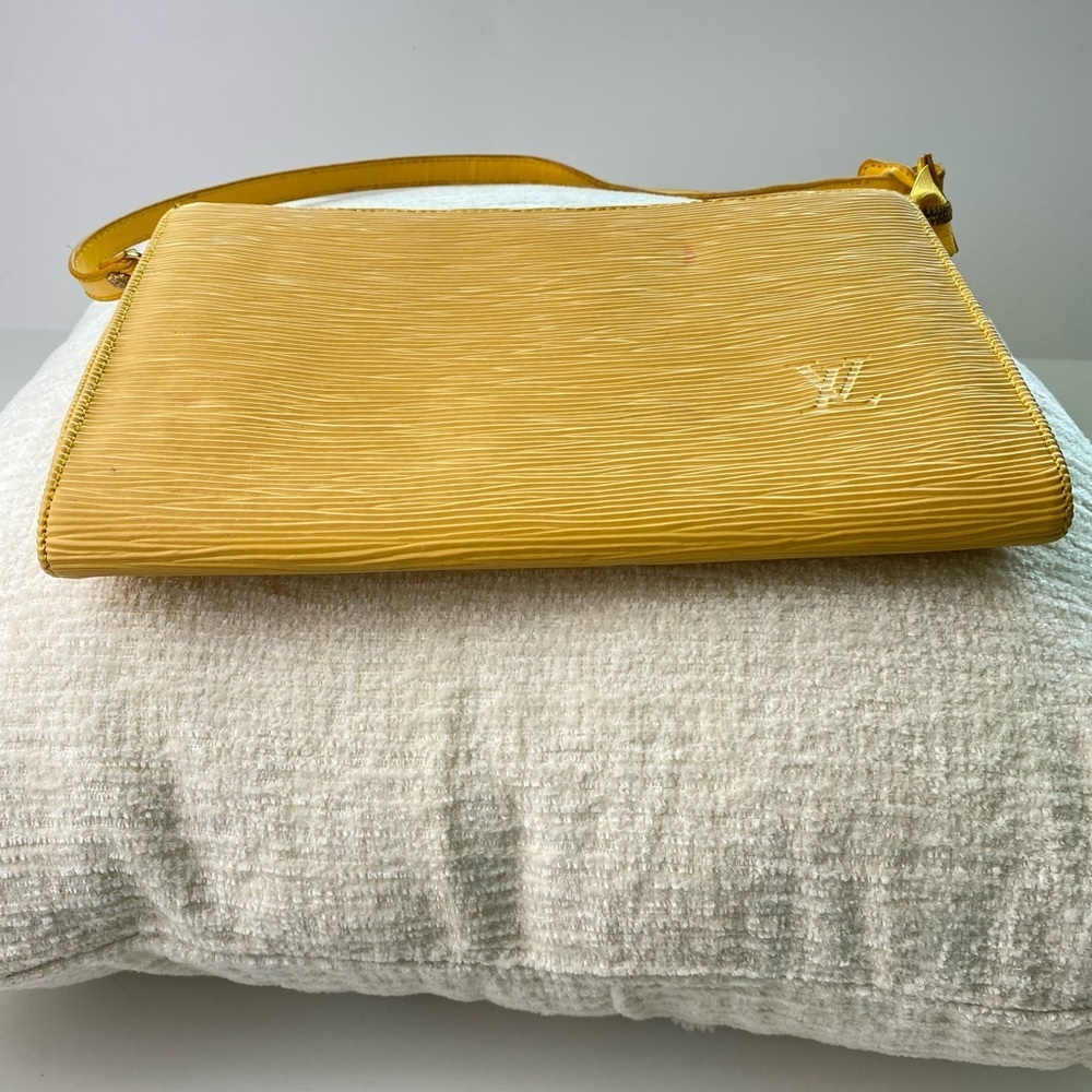 Vintage Louis Vuitton Yellow Epi Leather Pochette Clutch Bag - Picture 2 of 15